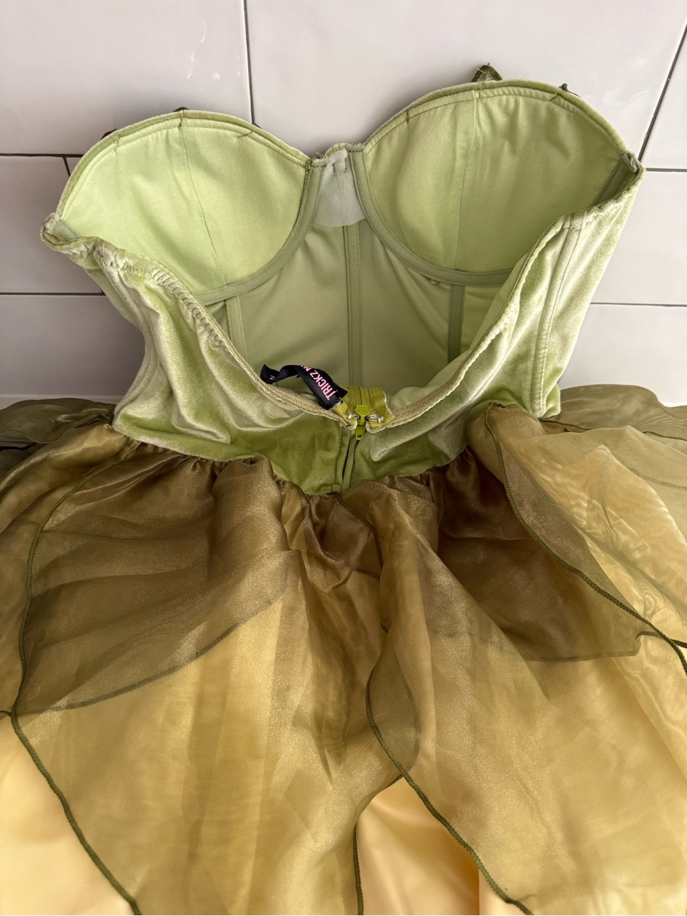 Dolls Kill Trickz N’ Treatz Green Princess Dress Tiana Tinkerbell Inspired SizeM - Picture 5 of 9
